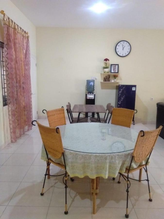 Villa Brastagi Resort Jalan Mimpin Tua Blok C No. 41 Berastagi Ngoại thất bức ảnh