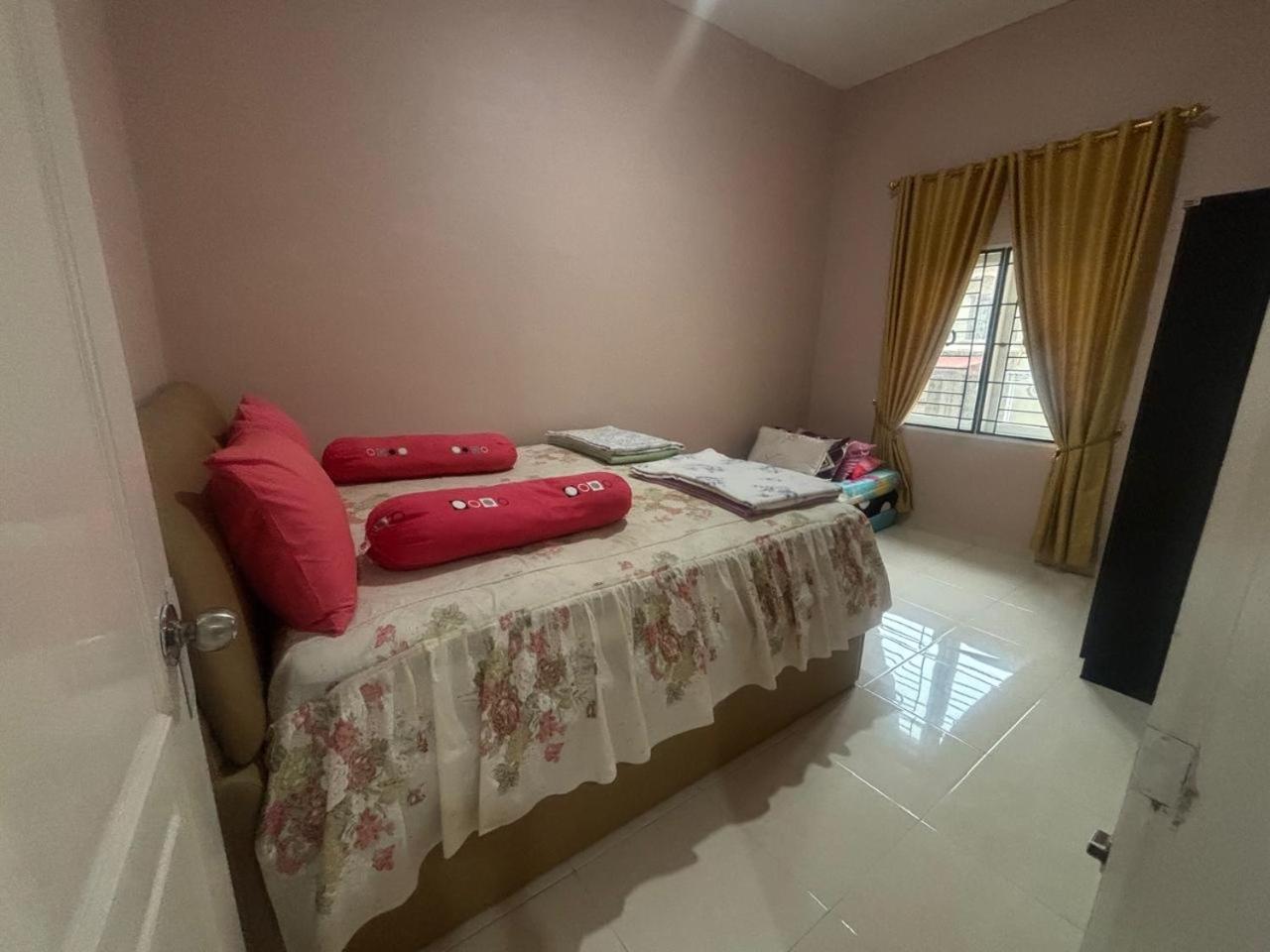 Villa Brastagi Resort Jalan Mimpin Tua Blok C No. 41 Berastagi Ngoại thất bức ảnh