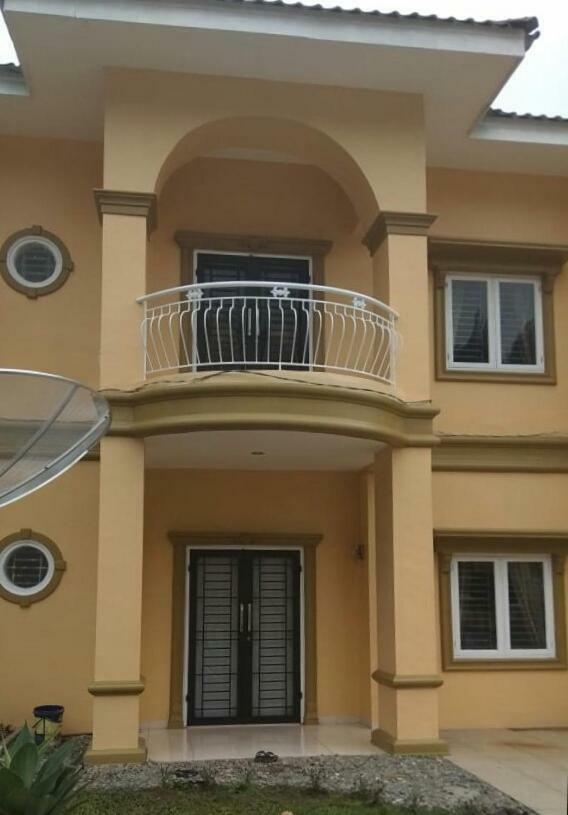 Villa Brastagi Resort Jalan Mimpin Tua Blok C No. 41 Berastagi Ngoại thất bức ảnh